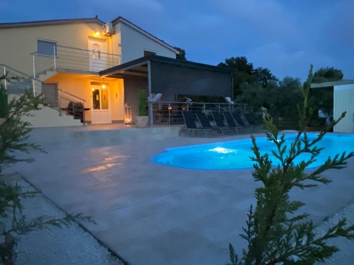 Naturia Holiday House Medulin Exterior foto