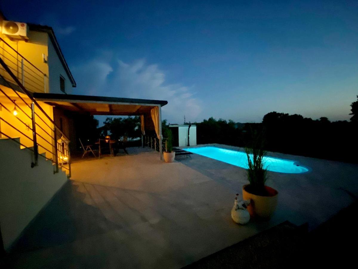 Naturia Holiday House Medulin Exterior foto