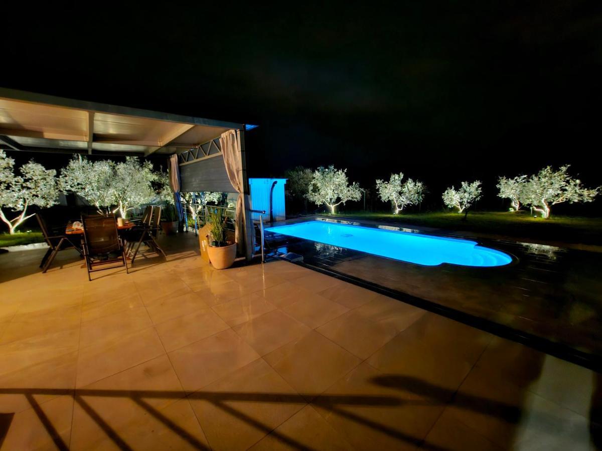 Naturia Holiday House Medulin Exterior foto